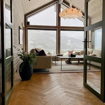 Vakantiehuis Stylish In Scenic Surroundings