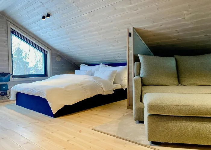 Stylish In Scenic Surroundings Skare (More og Romsdal)